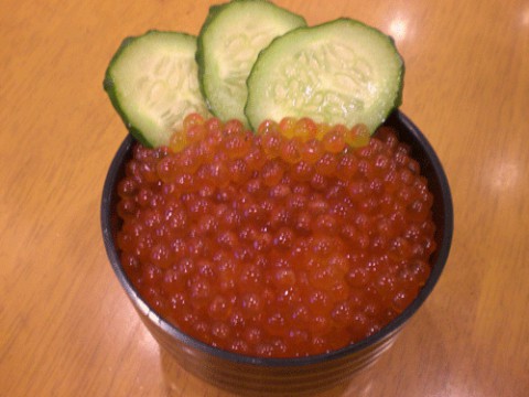 ミニいくら丼500円+税♪