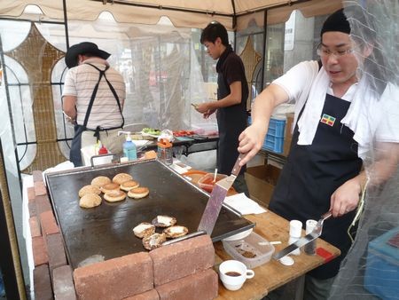 ホコテンバーガー売り切れました♪