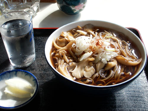 つつじ蕎麦　/　本別町