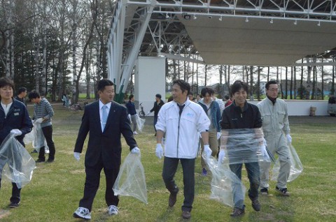 緑ヶ丘公園クリーン作戦【2015/4/29 報告】