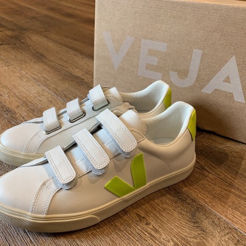 【VEJA】来年の春まで入荷ありません!!