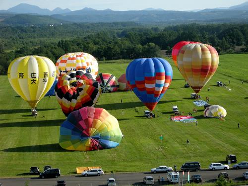 上士幌夏の気球大会の写真を掲載しました