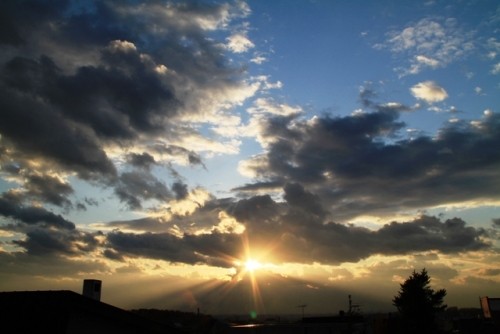 今日偶然に見た天使の梯子