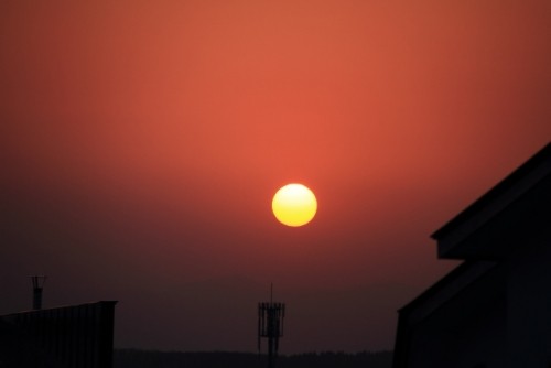 今日の夕景は神秘的でした