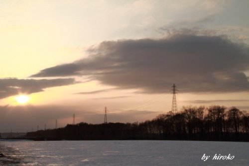 鉄塔を入れた夕景