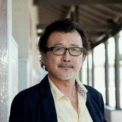 吉田鋼太郎。