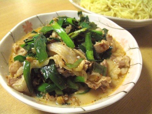 辛そうで、やっぱり辛い、くどっち特製ニラー油つけ麺