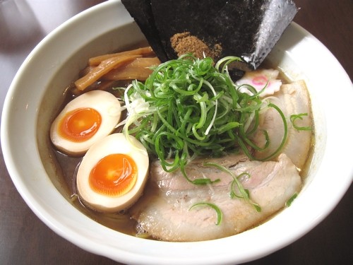 濃厚和風魚介とんこつラーメン（らーめん 旬香堂）