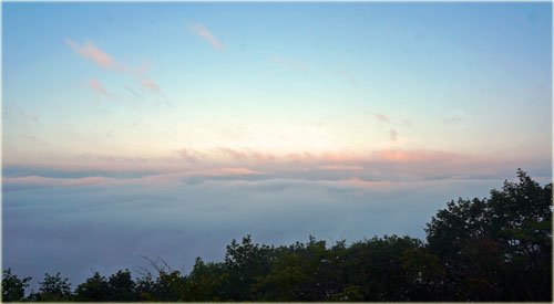 　忠類の丸山展望台で見られた雲海