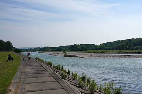 札内川の釣り人