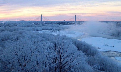 大寒の樹氷と気嵐