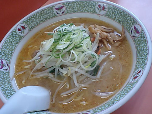 ガツンっ！と来る味の・・・みそラーメン!