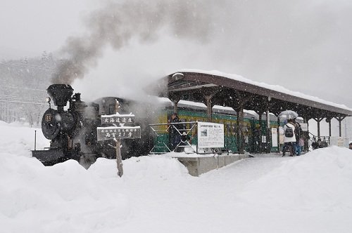 １２月１６日　丸瀬布森林公園いこいの森　雨宮２１号雪中運行２