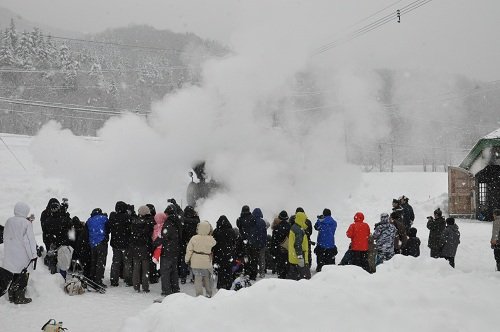 １２月１６日　丸瀬布森林公園いこいの森　雨宮２１号雪中運行３