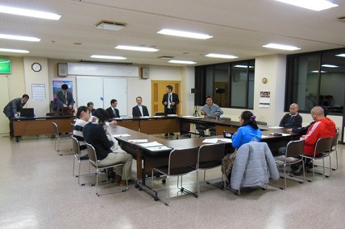 １１月１８日　滝上町　地域懇話会～町長と話そう！U-40で「しゃべり場」～