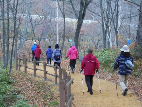 １０月２５日　滝上町　早朝のノルディックウォーキング交流会