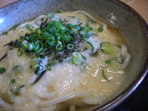 冷汁うどん　夏向けなのに・・・冬に逆戻り