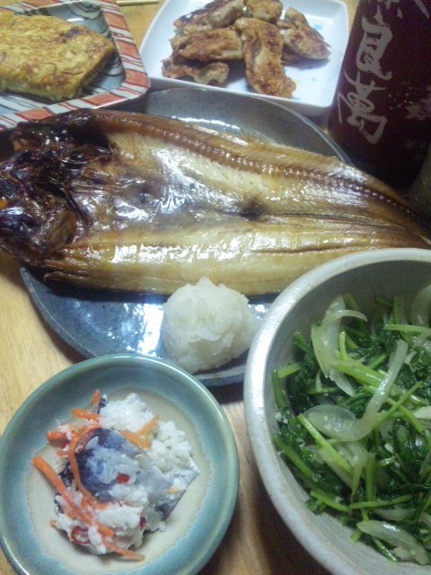 夜の　焼き魚とおそばとの定食