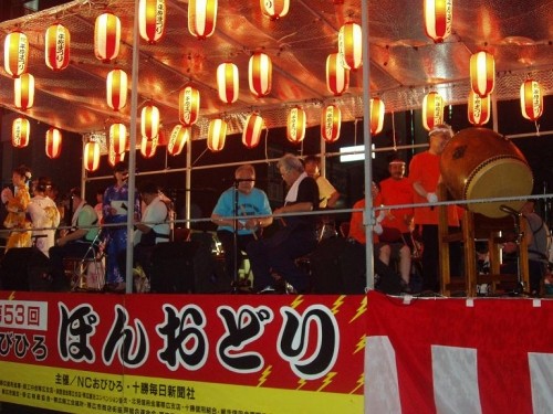 １５日　平原祭りに行きました　～雨で仮装盆踊りは中止～