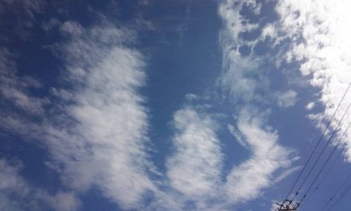 つかの間の青空