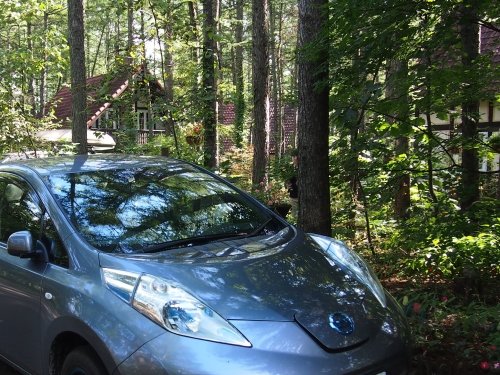 はじめてやって来ました！「電気自動車」・・新しい旅のスタイル。