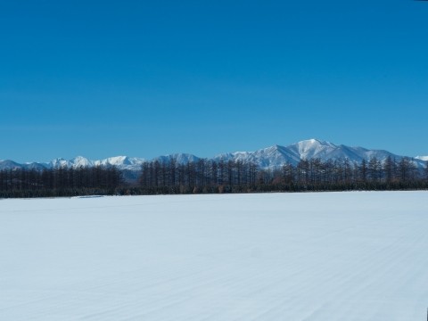 冬の晴天率が高く”日高山脈”の眺望が素晴らしい1月の中札内村。