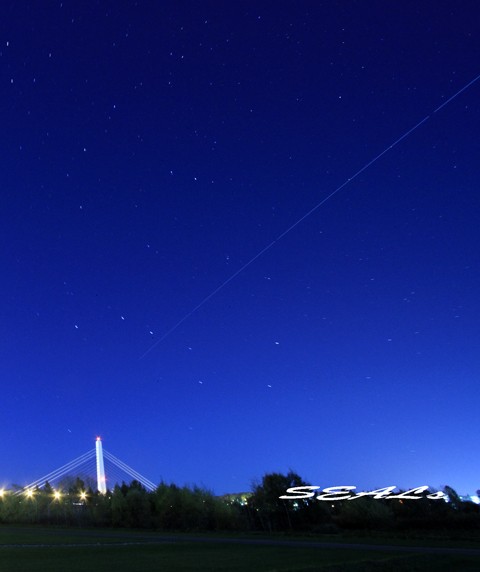 今夜の星空綴り 十勝大橋とISS(国際宇宙ステーション) 10/26