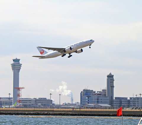 羽田でヒコーキ撮影（海からアングル編） 2013/2