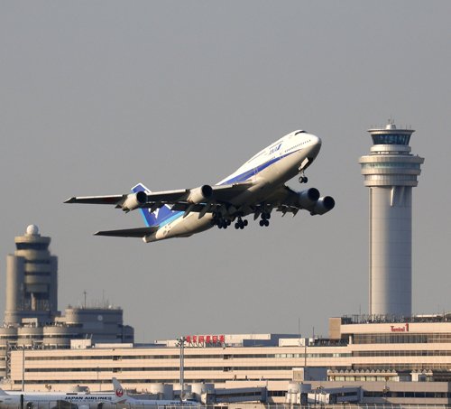 さようなら　全日空の747-400 ジャンボジェット