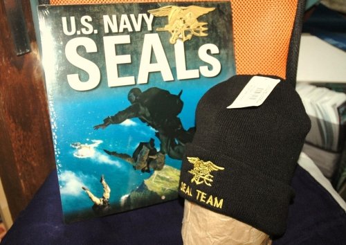 カッコイイ・サービス付・・『NAVY SEALS』ワッチキャップ。