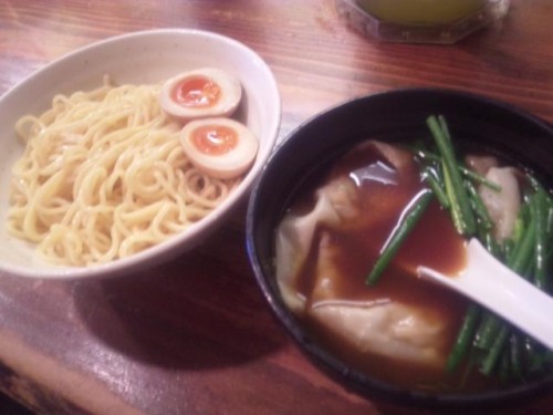 お昼ご飯と早めの乾杯！