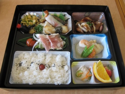 お持ち帰り用御弁当