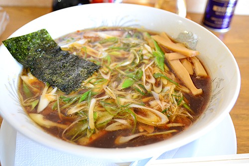 まつり気分な写真とねぎラーメン/ラーメン南京さん