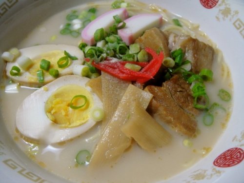 頂きました♪♪ 博多ラーメンと伊予製麺さん(*＾～＾*)