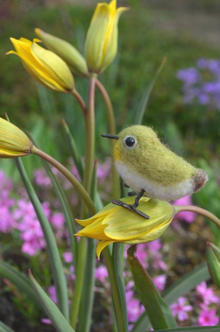 　お花といっしょに　♬