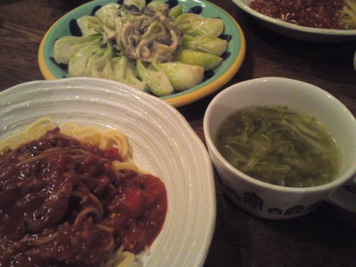 高キビトマトソースパスタとチンゲン菜のクリーム煮