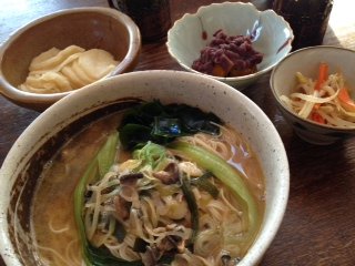 つぶつぶラーメンと子どもごはん