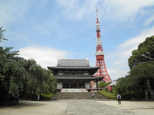 増上寺から芝公園へ