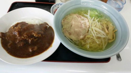 カレー&ラーメンで