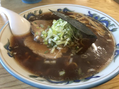 釧路市「ラーメン専門店 つる」