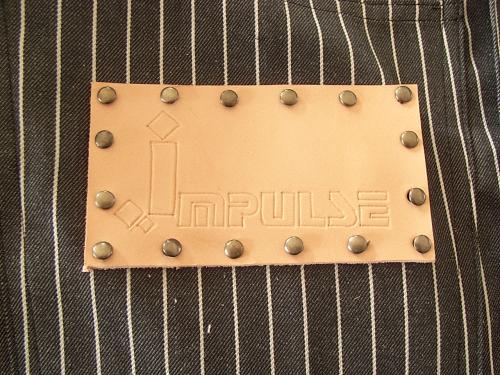 芽室町商工会青年部　IMPULSE　エプロンのレザータグ作製