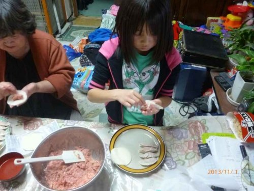 長女の餃子と邪道？なクリスマスツリー♪