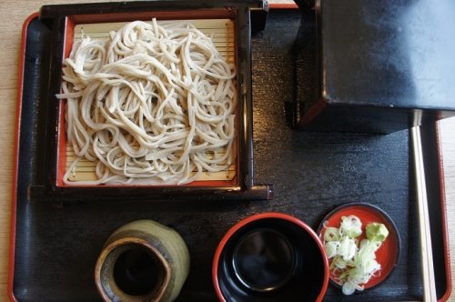 日高食堂さんのもりそば