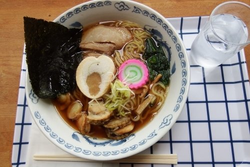 豊浦町・オーシャンベリーさんのしょうゆラーメン