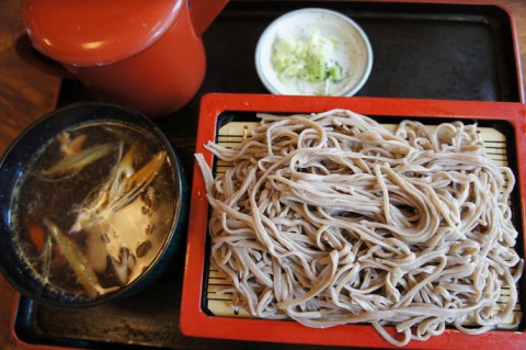 深川市・手打蕎麦処　椿さんのかしわせいろ