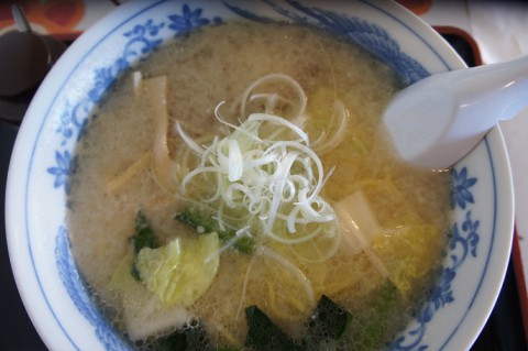 新十津川町・レストランくじらさんの金滴酒粕ラーメン