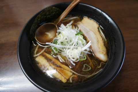 利尻町・利尻らーめん味楽さんの焼き醤油らーめん