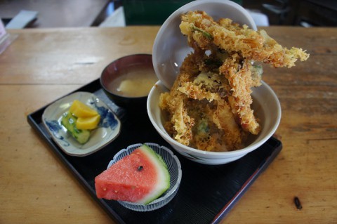 留辺蘂・加根志め食堂さんの(!!)天丼