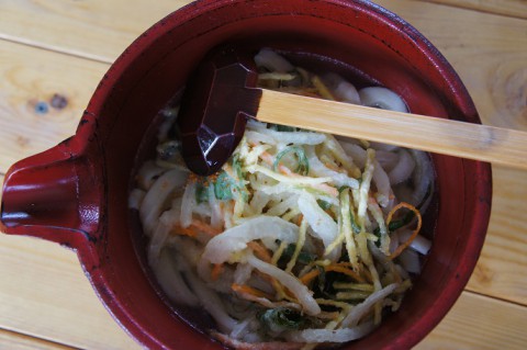 足寄町愛冠・赤虎さんのかけうどん&かき揚げ