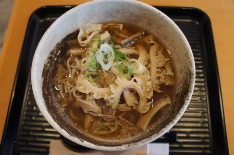 士幌町・にじいろ食堂さんのモツ煮込みそば